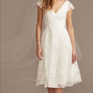 David’s Bridal V Neck Embroidered lace cap sleeve A-line dress, size 12